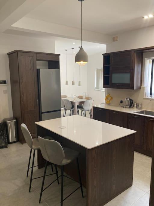 Elegant Maisonette In Malta By Assetflow Pro Apartment Marsaskala Luaran gambar